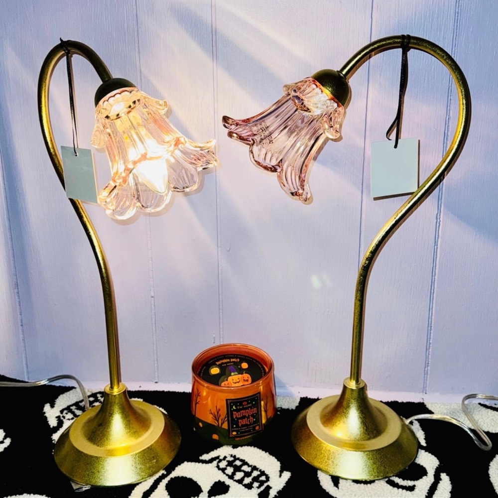 Karma Home Flower Lamp! NWT! Price for 1!